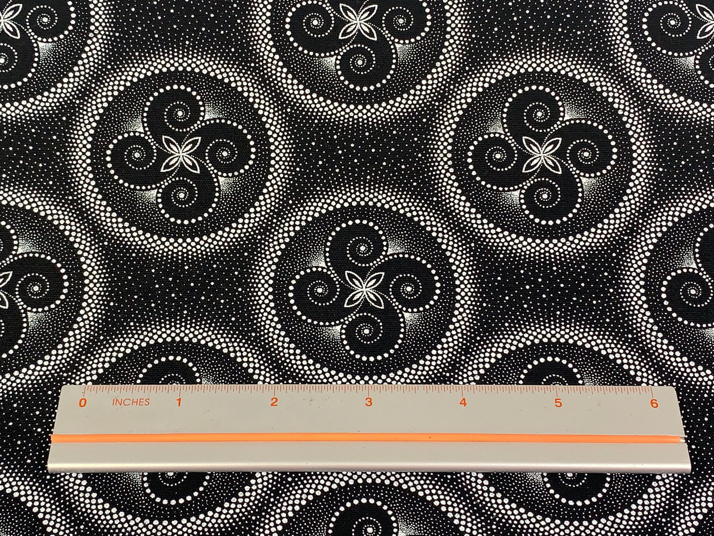South African Shweshwe Fabric by the YARD. DaGama 3 Cats Black & White Circle Dance. 100% Cotton Fabric for Quilting, Apparel, Home Decor