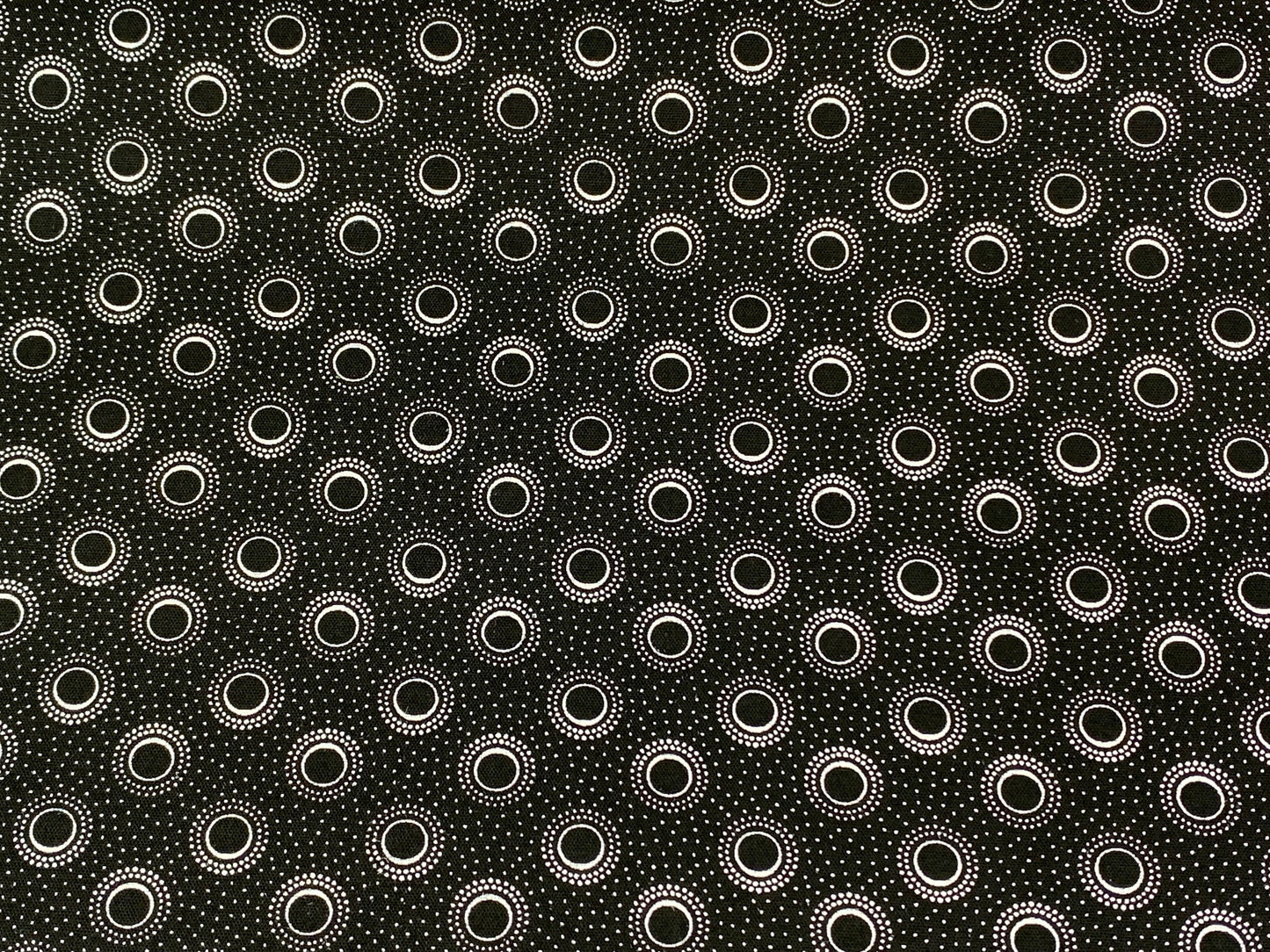 South African Shweshwe Fabric by the YARD. DaGama 3 Cats Black & White Coronas. 100% Cotton Fabric for Sewing, Quilting, Apparel, Home Decor