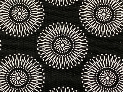 South African Shweshwe Fabric by the YARD. DaGama 3 Cats Black & White Small Radiant Daisies. 100% Cotton Fabric for Quilts, Apparel, Decor